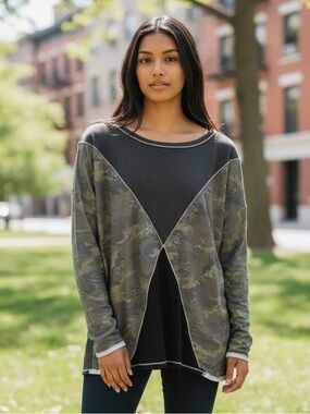 BIBI Camo Distressed Colorblock Top XL NWT Boutique